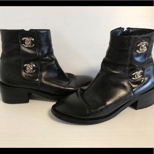 Chanel boots size 40